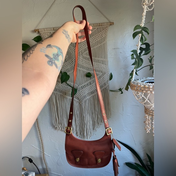 Coach Legacy Amanda Crossbody Bag 19925 Brown Leather Turnlock Tassel Rare - Picture 5 of 13